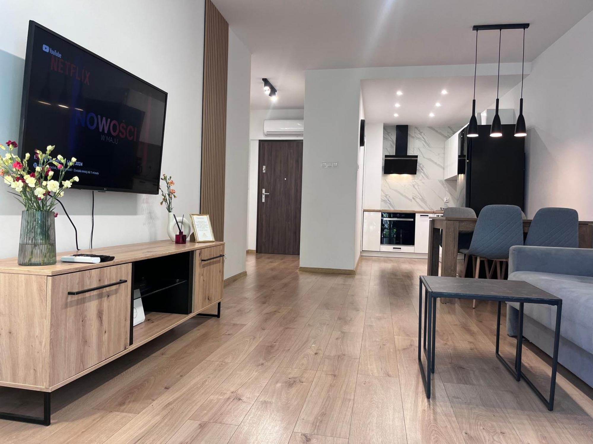 Zlote Apartamenty 36 Legnica Ngoại thất bức ảnh