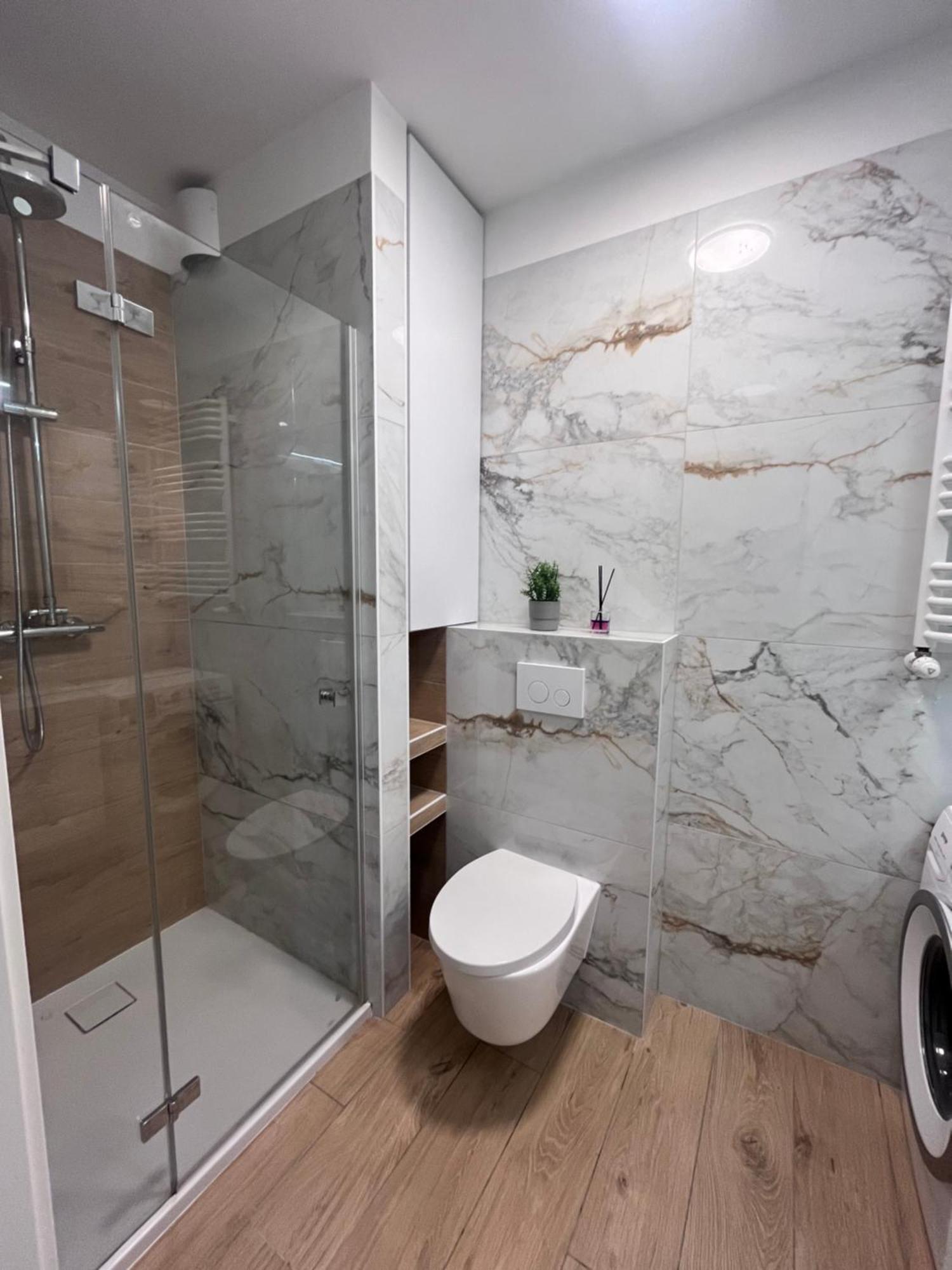 Zlote Apartamenty 36 Legnica Ngoại thất bức ảnh